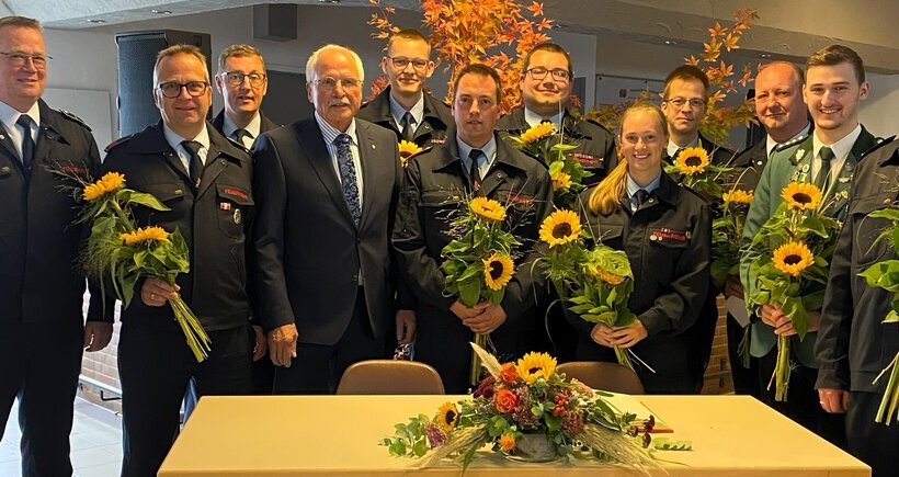 Die First Responder sind mit dem Bürgerpreis 2025 der Stadt Neuenrade ausgezeichnet worden.